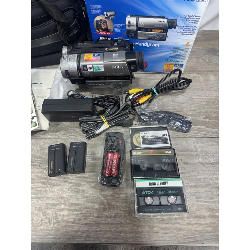 Sony Handycam CCD-TR940 Hi8 XR Camcorder NightShot SteadyShot – TESTED W/REMOTE